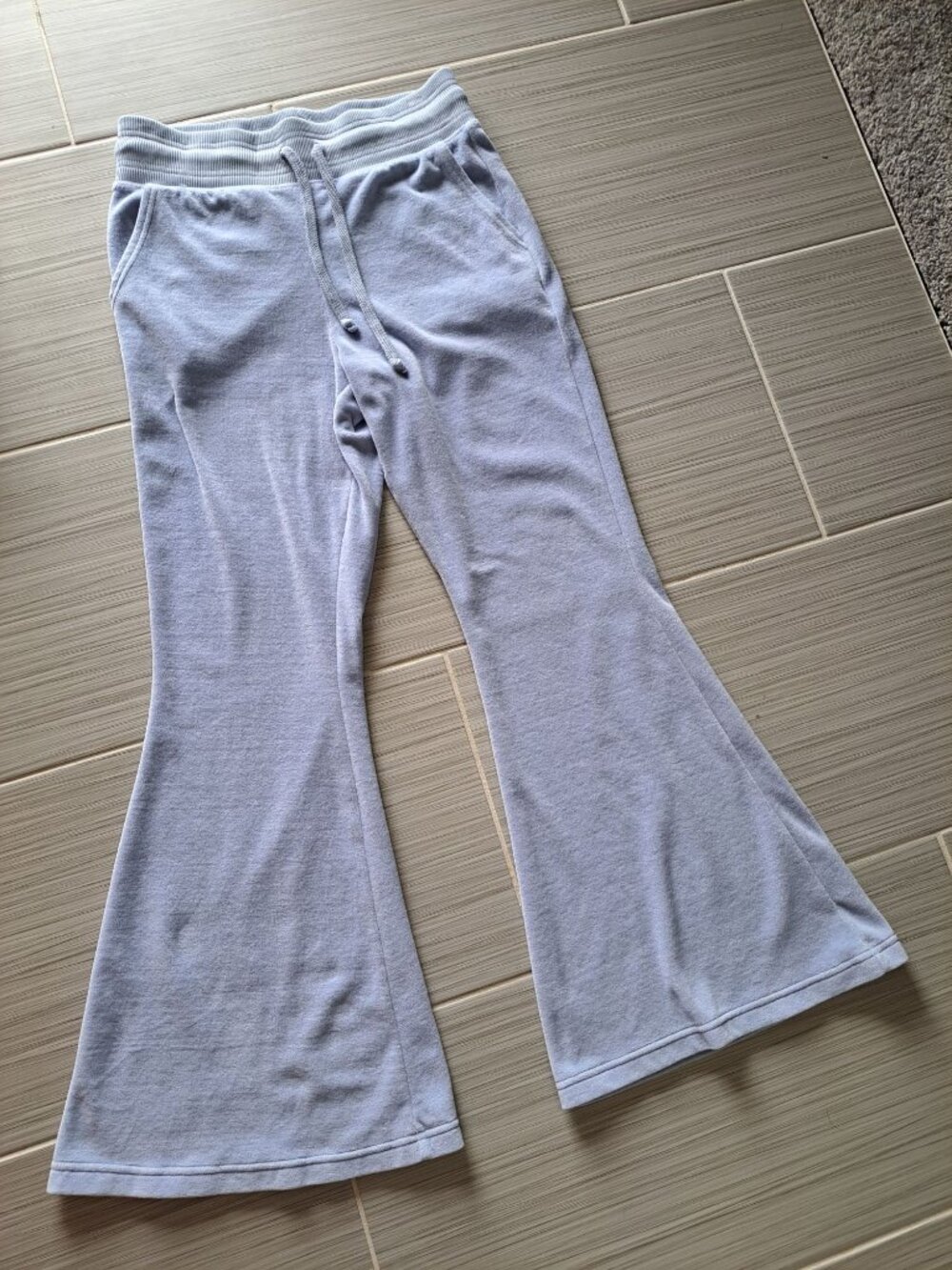 Aerie Pale Purple Velour High-Waisted Drawstring Extreme Flare Pants Medium - Picture 9 of 11